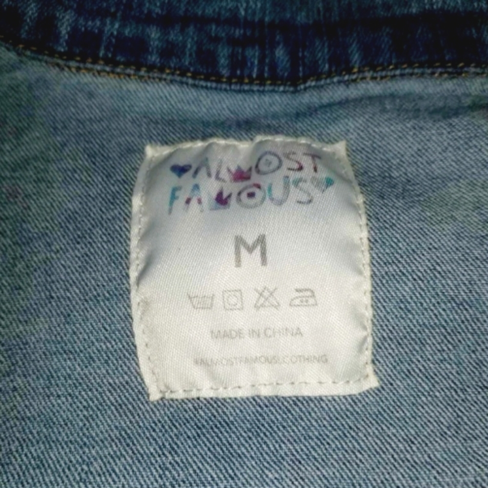 Almost Famous Distressed Denim Jacket SZ Medium EUC - Picture 3 of 5